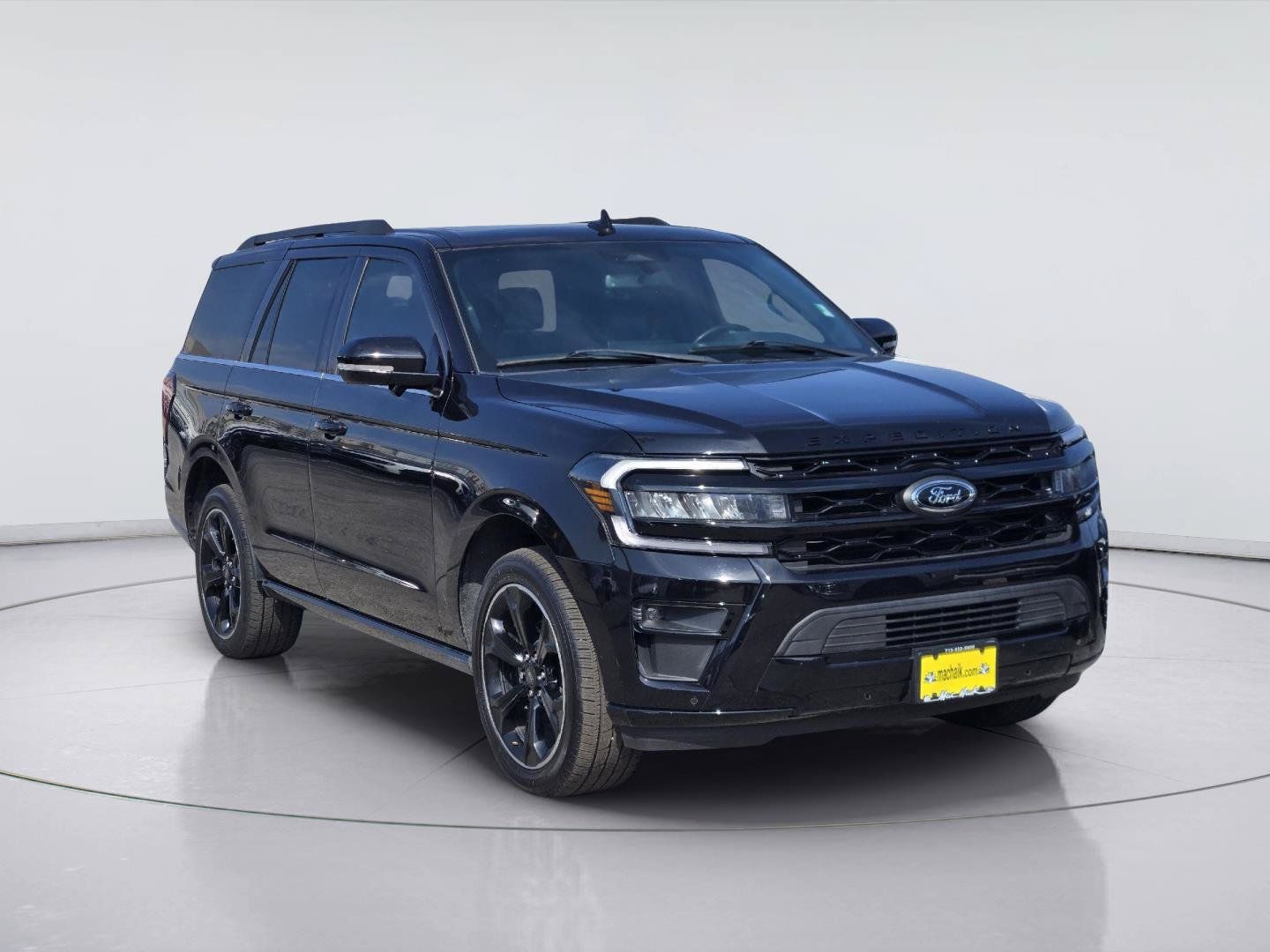 Used 2023 Ford Expedition Limited RWD image 3