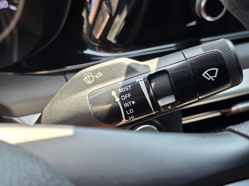 Used 2021 Kia K5 LXS FWD image 47