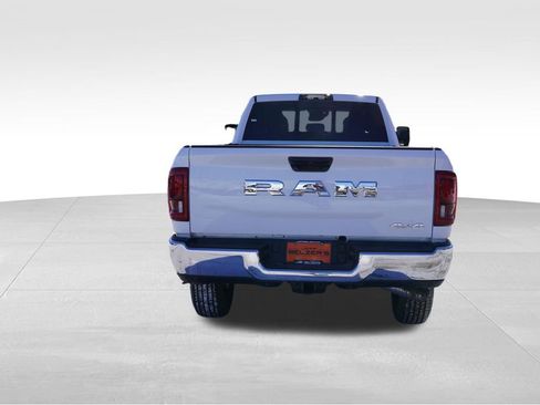 New 2026 RAM 2500 Tradesman AWD/4WD image 4