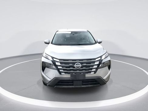 Certified 2024 Nissan Rogue SV AWD/4WD image 3