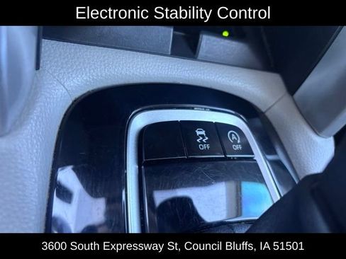 Used 2024 Toyota Corolla Cross LE FWD image 33