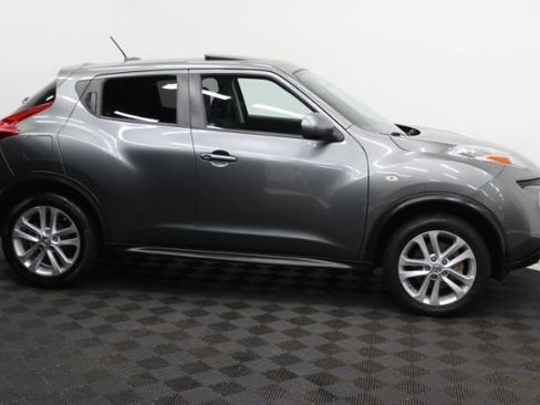 Used 2013 Nissan Juke SV image 3
