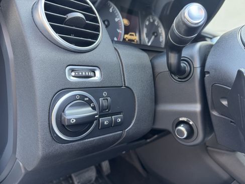 Used 2016 Land Rover LR4 HSE LUX image 25
