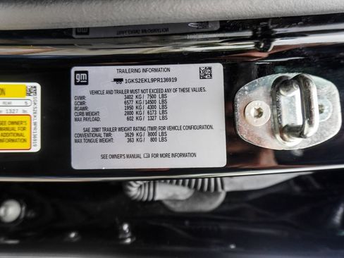 Used 2023 GMC Yukon Denali Ultimate AWD/4WD image 40