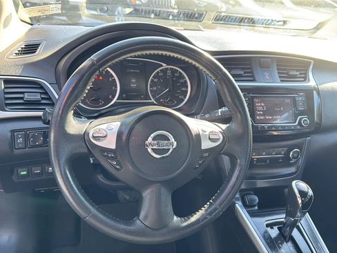 Used 2016 Nissan Sentra SR image 9
