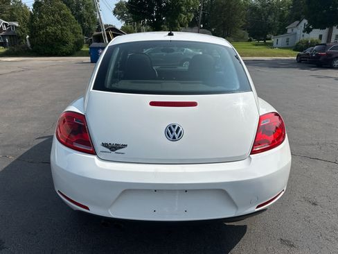 Used 2013 Volkswagen Beetle 2.5 FWD image 4