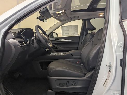 New 2026 INFINITI QX60 Luxe w/ Cargo Package image 6