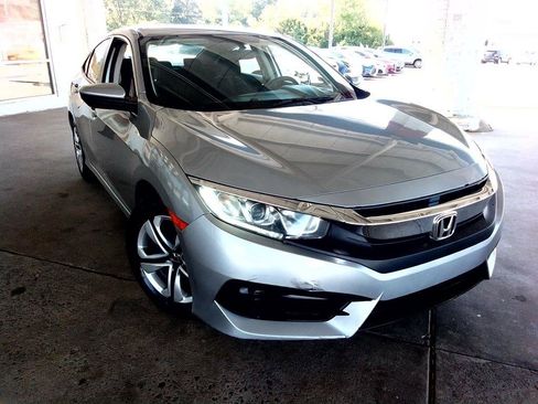Used 2018 Honda Civic LX image 2
