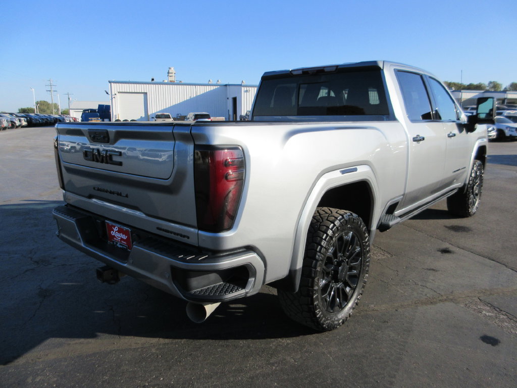 Used 2024 GMC Sierra 2500 Denali Ultimate AWD/4WD image 5