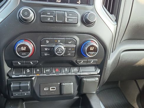 Used 2021 Chevrolet Silverado 1500 LT Trail Boss w/ Convenience Package II AWD/4WD image 9