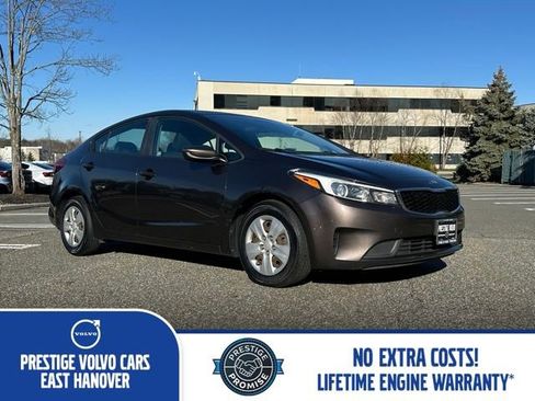 Used 2018 Kia Forte LX image 1