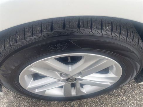 Used 2021 Toyota Corolla SE image 10