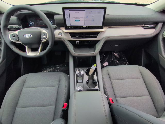 New 2026 Ford Explorer Active RWD image 15