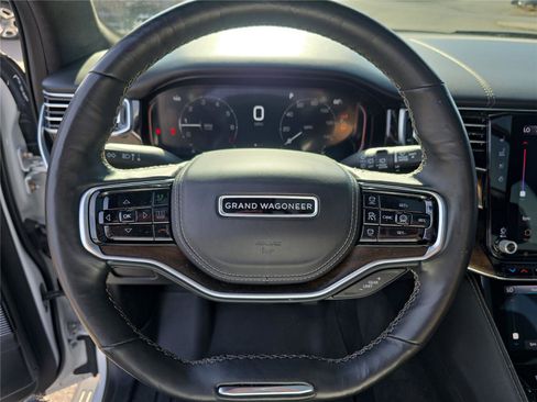 Used 2022 Jeep Grand Wagoneer Series II w/ Convenience Group III image 19
