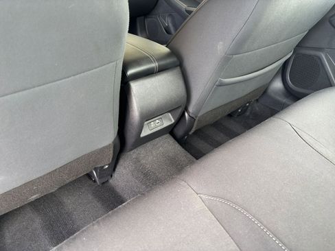 Used 2025 Nissan Altima 2.5 SV FWD image 23