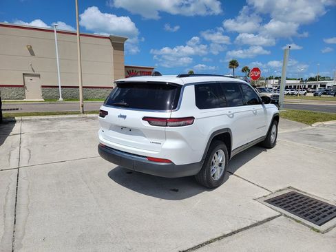 Used 2021 Jeep Grand Cherokee L Laredo w/ Luxury Tech Group I image 5