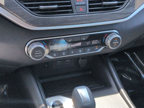 New 2026 Nissan Altima 2.5 SV w/ SV Premium Package FWD image 19