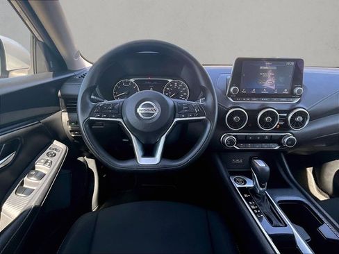 Used 2023 Nissan Sentra SV FWD image 7