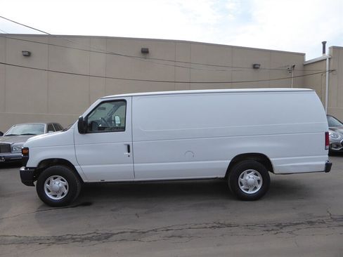 Used 2014 Ford E-250 and Econoline 250 Extended image 4