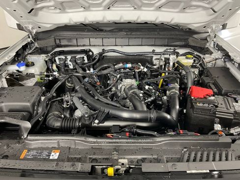 New 2026 Ford Bronco Outer Banks image 9