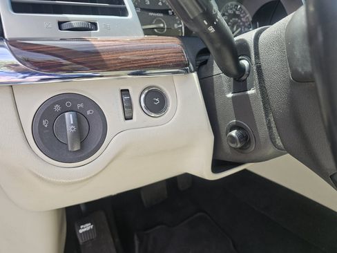 Used 2009 Lincoln MKS AWD image 14