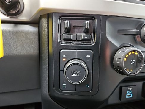 Used 2024 Ford F250 XLT w/ FX4 Off-Road Package image 14