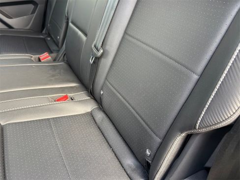 Used 2023 Volkswagen Atlas Cross Sport SE w/ Panoramic Sunroof Package image 30