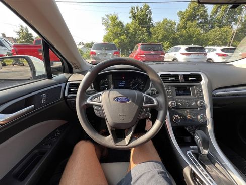 Used 2016 Ford Fusion S FWD image 18