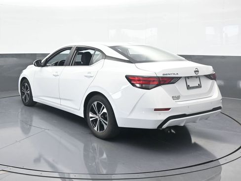 Used 2023 Nissan Sentra SV image 4