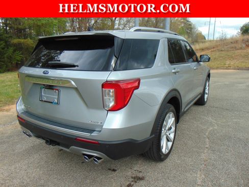 Used 2023 Ford Explorer Platinum w/ Technology Package image 13