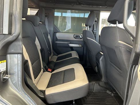 Used 2022 Ford Bronco Wildtrak image 18