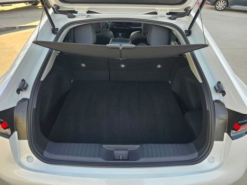Certified 2026 Toyota Prius XLE FWD image 14