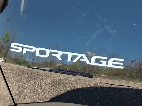 Used 2023 Kia Sportage X-Line w/ X-Line Premium Package AWD/4WD image 32