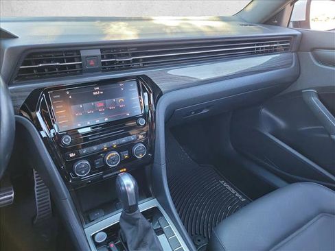 Used 2022 Volkswagen Passat 2.0T R-Line image 21