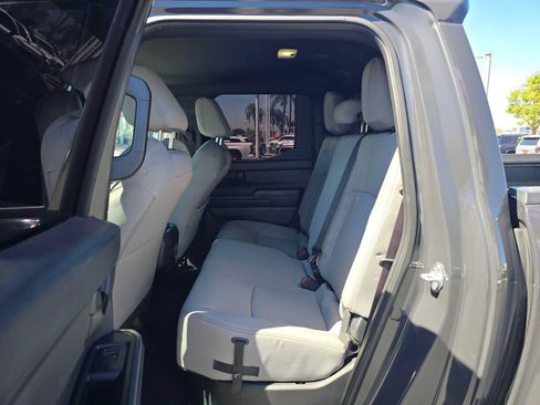 Certified 2025 Toyota Tacoma SR5 AWD/4WD image 19