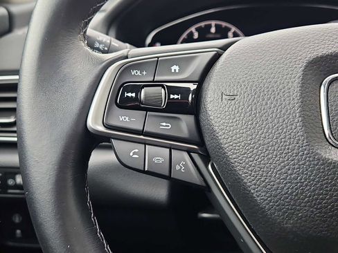 Certified 2018 Honda Accord EX-L image 17