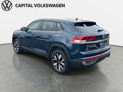 Used 2023 Volkswagen Atlas Cross Sport SE image 7