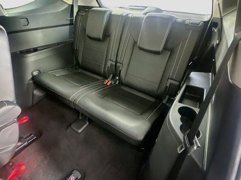 Used 2023 Volkswagen Atlas SE w/ Black Wheel Package FWD image 30