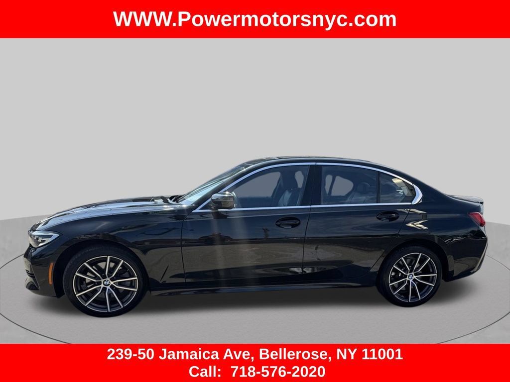 Used 2019 BMW 330i xDrive Sedan w/ Driving Assistance Package AWD/4WD image 2