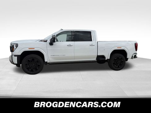 New 2026 GMC Sierra 2500 Denali w/ Denali Reserve Package AWD/4WD image 5
