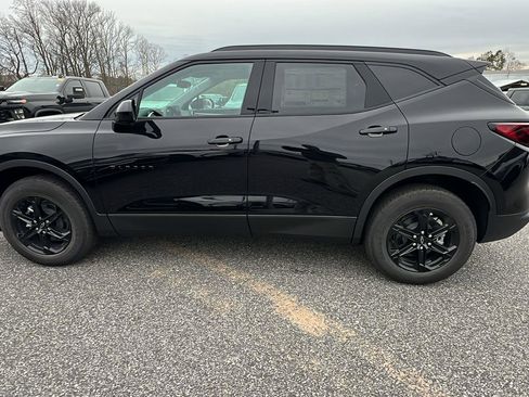 New 2025 Chevrolet Blazer LT w/ Midnight/Sport Edition FWD image 8