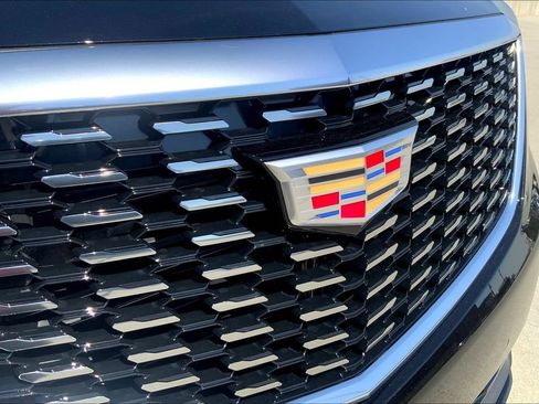 New 2025 Cadillac XT5 Luxury image 35