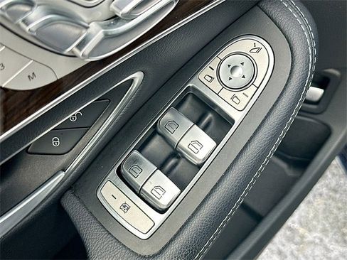Used 2018 Mercedes-Benz C 300 4MATIC Sedan image 17