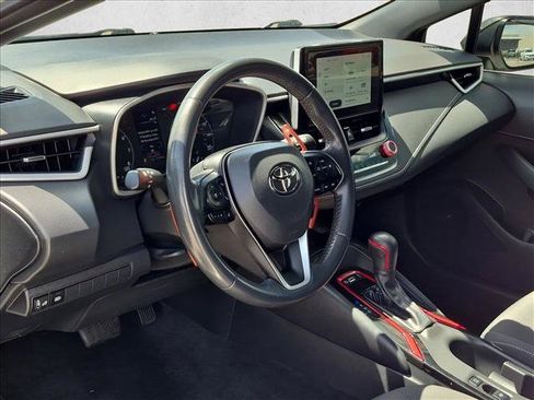 Used 2024 Toyota Corolla SE w/ SE Package FWD image 10