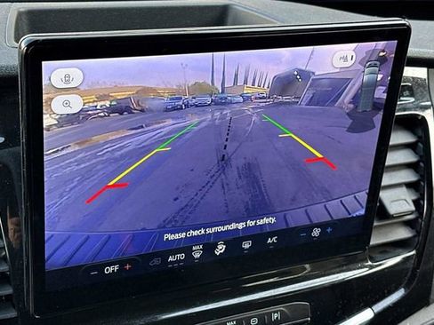 Used 2024 Ford Transit 350 XLT image 18