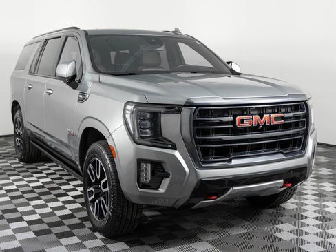 Used 2023 GMC Yukon XL AT4 w/ AT4 Premium Plus Package image 10