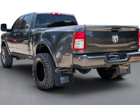 Used 2024 RAM 3500 Tradesman w/ Chrome Appearance Group AWD/4WD image 11