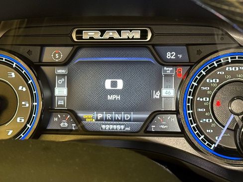 Used 2020 RAM 1500 Limited w/ Black Appearance Package AWD/4WD image 35