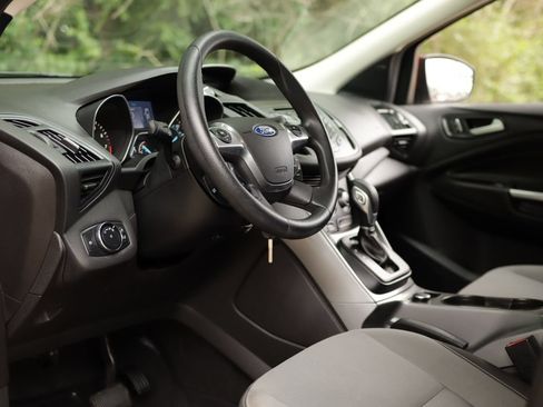Used 2014 Ford Escape SE AWD/4WD image 9