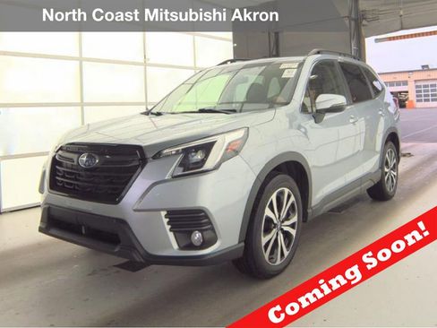 Used 2022 Subaru Forester Limited AWD/4WD image 1